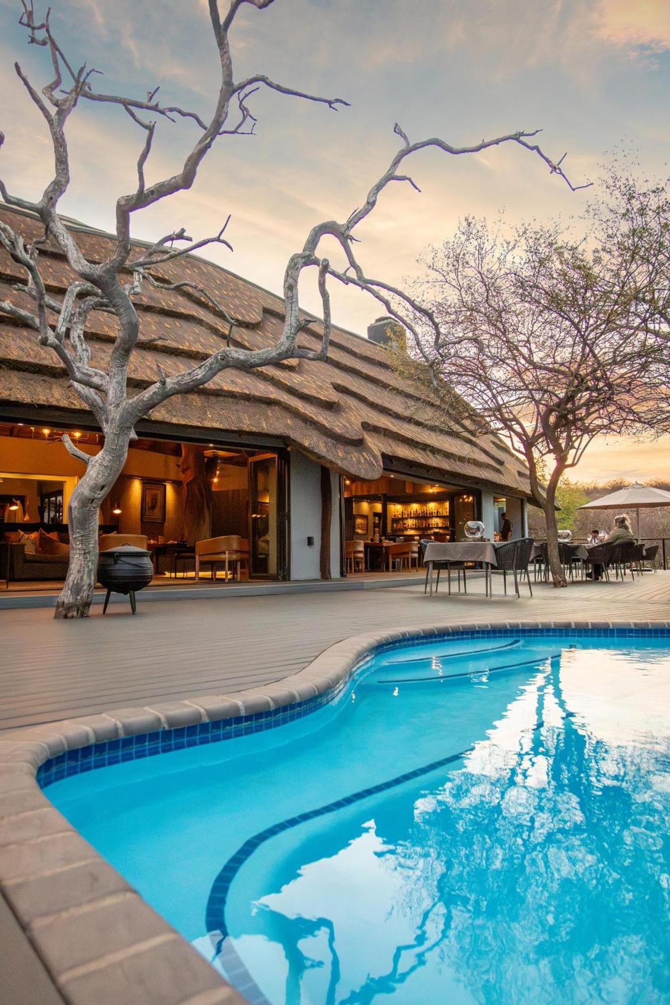Tuningi Safari Lodge มาเดิคเวเกมรีเซิร์ฟ ภายนอก รูปภาพ