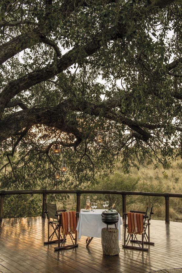 Tuningi Safari Lodge มาเดิคเวเกมรีเซิร์ฟ ภายนอก รูปภาพ